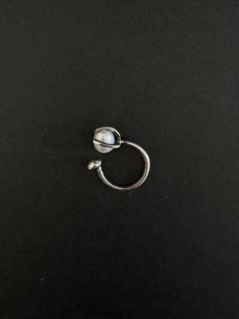 Claw Pearl Ring